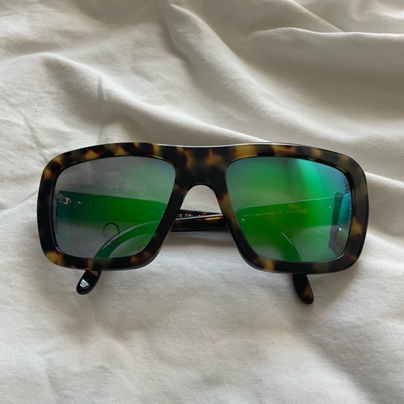 Stella McCartney turtle sunglasses - Picture 1 of 8